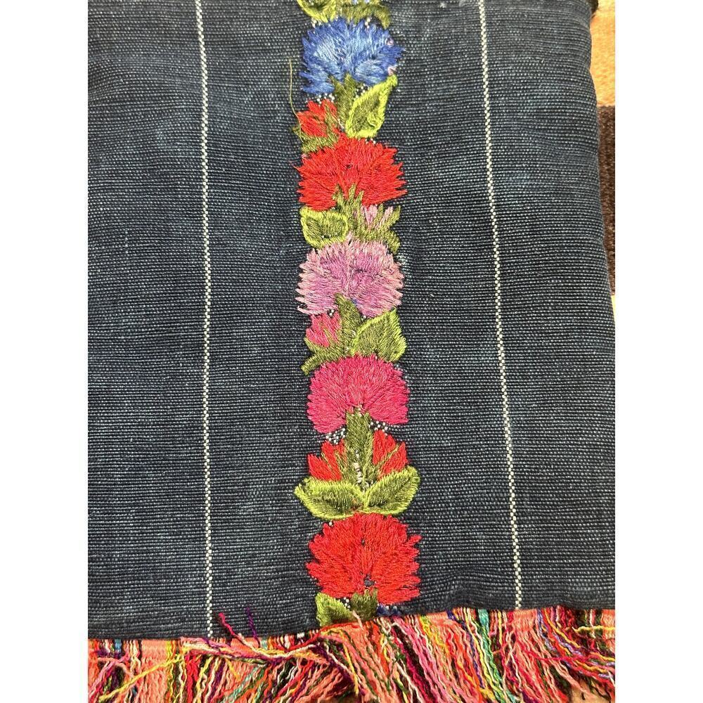 Pink Multicolor Flower Embroidery Fringe & Zip Closure Crossbody Bag 7.5" x 8.5" - Picture 4 of 5